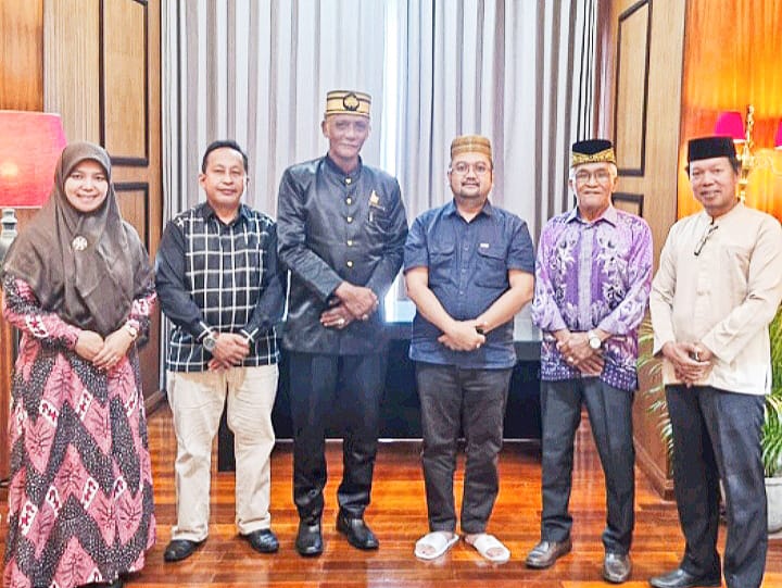 KKMSB dan KKM Penajam Paser Utara Silaturahim Bersama Raja Mamuju